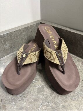 Calvin Klein Brown Platform Thong Sandals with Beige Monogram Straps